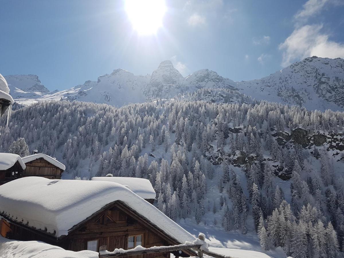 L' Aroula Rooms & Restaurant Champoluc Exterior foto